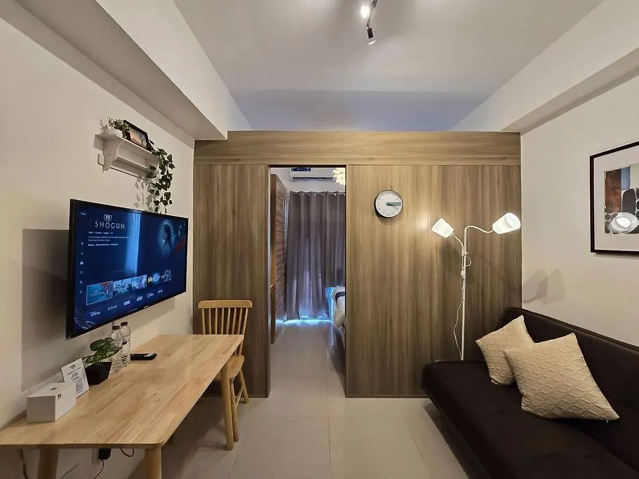 Apartment 1Br Unit Condotel W Balcony Fame Residences -Fm14 Manila