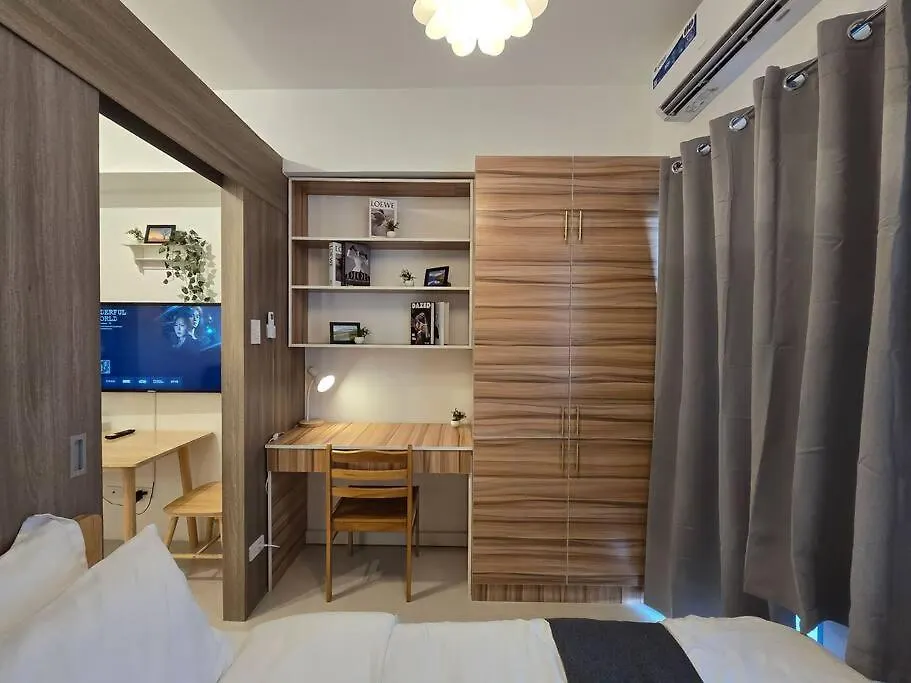 1Br Unit Condotel W Balcony Fame Residences -Fm14 Manila Philippines