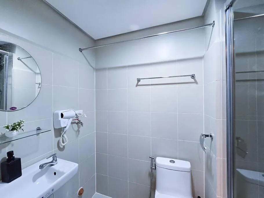 1Br Unit Condotel W Balcony Fame Residences -Fm14 Manila