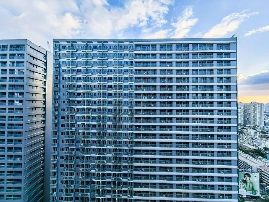 Apartment 1Br Unit Condotel W Balcony Fame Residences -Fm14 Manila