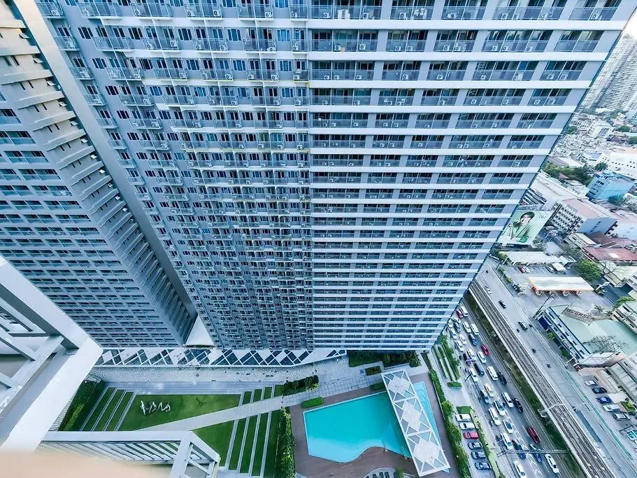 1Br Unit Condotel W Balcony Fame Residences -Fm14 Manila 0*,  Philippines